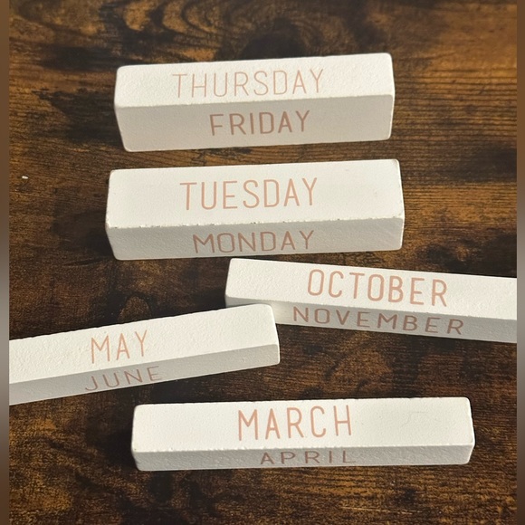 Cute Block Calendar - Picture 2 of 3